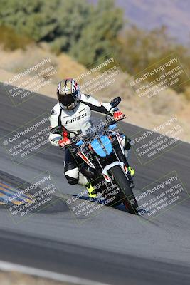 media/Dec-18-2022-SoCal Trackdays (Sun) [[8099a50955]]/Turn 10 (140pm)/